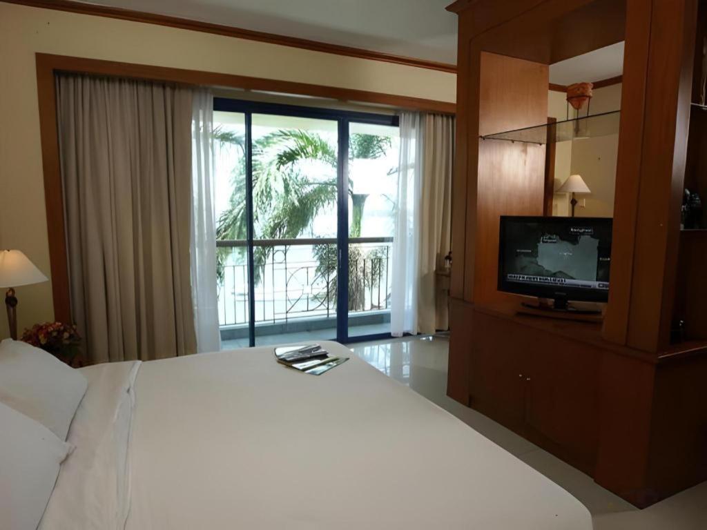 Makassar Golden Hotel Екстер'єр фото